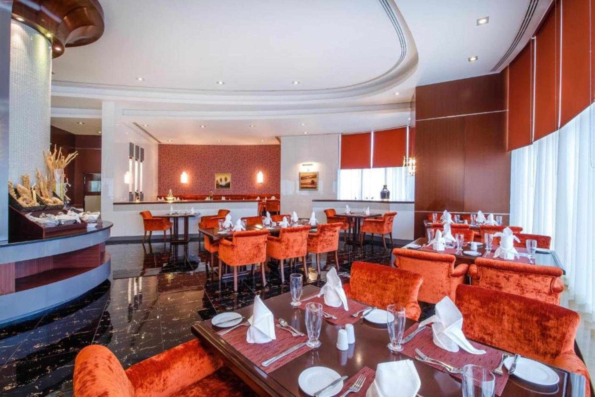 Dancenter Luxe Corniche Hotel Formerly Concorde Hotel Fudschaira Exterior foto