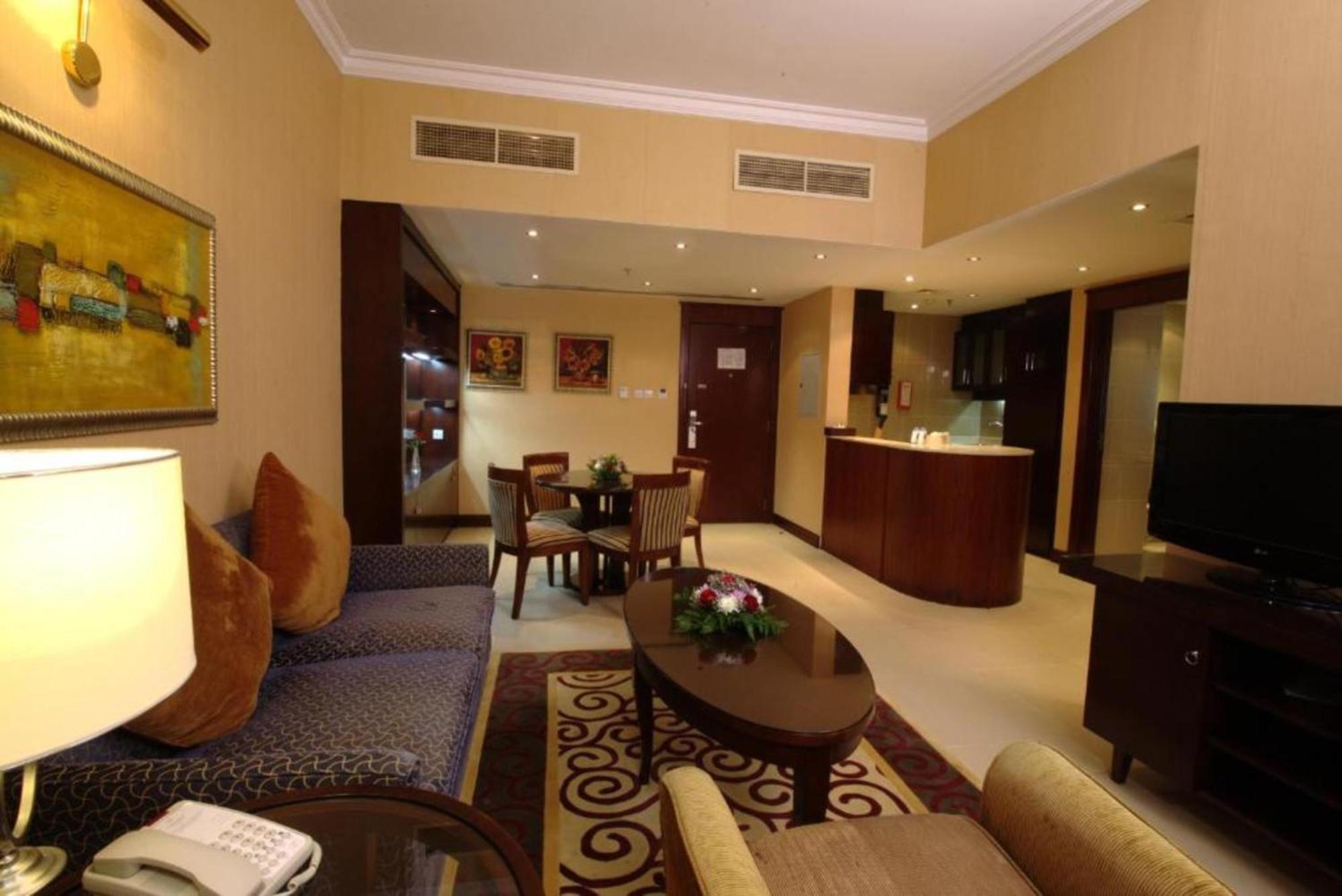 Dancenter Luxe Corniche Hotel Formerly Concorde Hotel Fudschaira Exterior foto