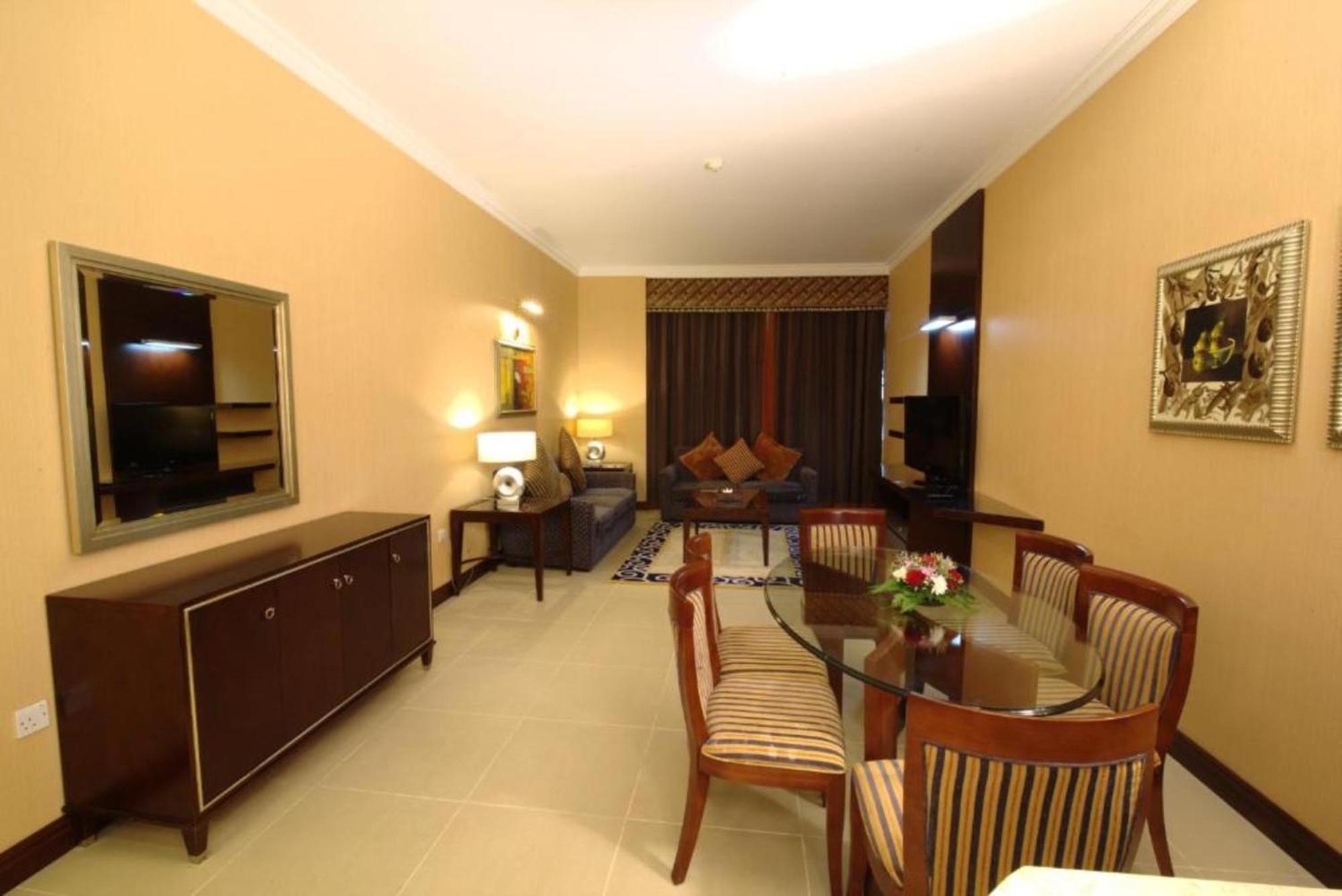 Dancenter Luxe Corniche Hotel Formerly Concorde Hotel Fudschaira Exterior foto