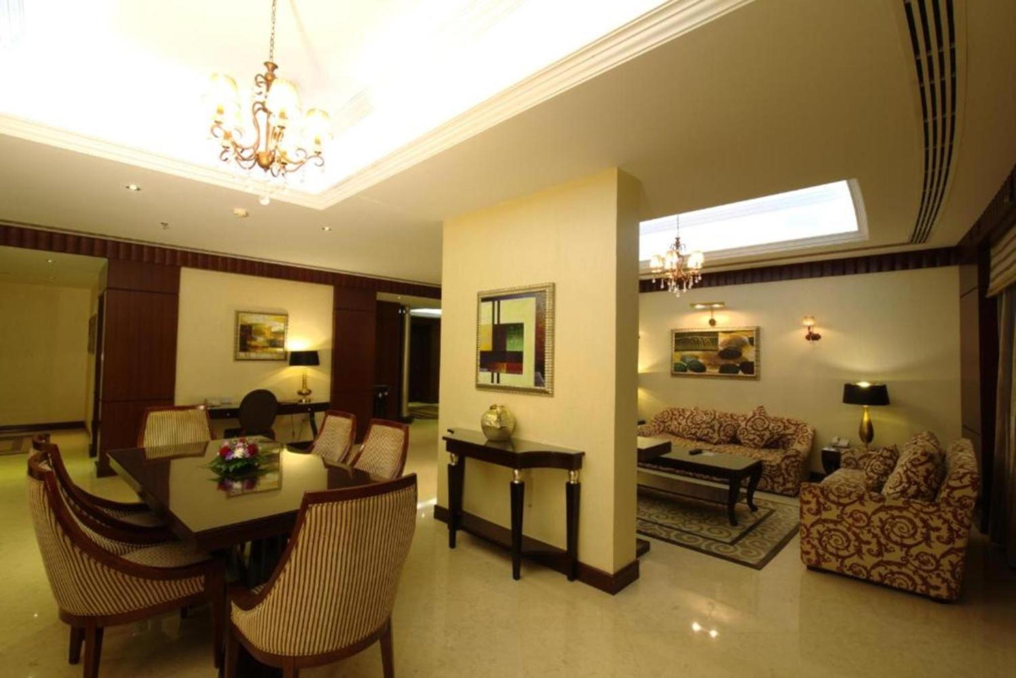 Dancenter Luxe Corniche Hotel Formerly Concorde Hotel Fudschaira Exterior foto